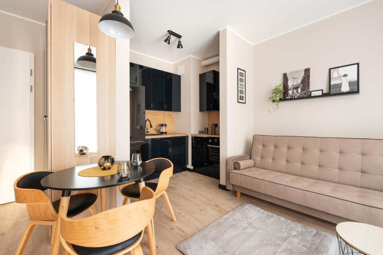 Superapart Aignera Apt 4, Family Friendly Oasis Varsó Kültér fotó