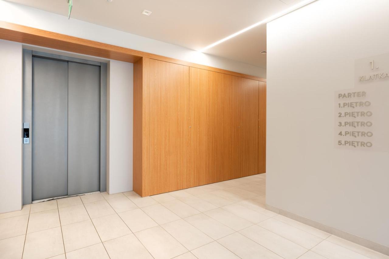 Superapart Aignera Apt 4, Family Friendly Oasis Varsó Kültér fotó