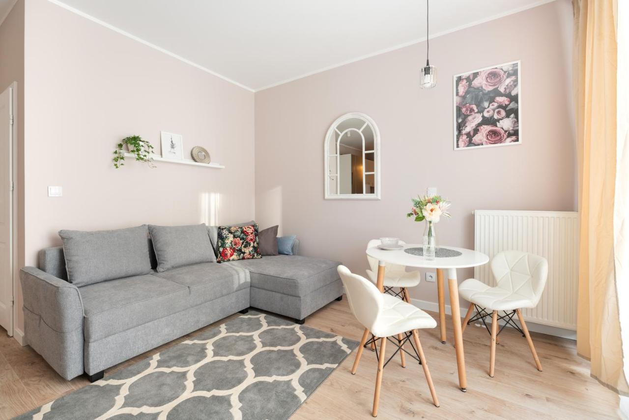 Superapart Aignera Apt 4, Family Friendly Oasis Varsó Kültér fotó